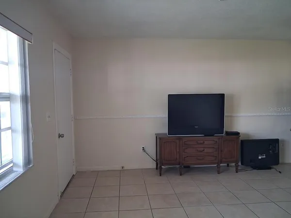 $1,200 | 4744 Azalea Drive, Unit 204, New Port Richey, FL 34652