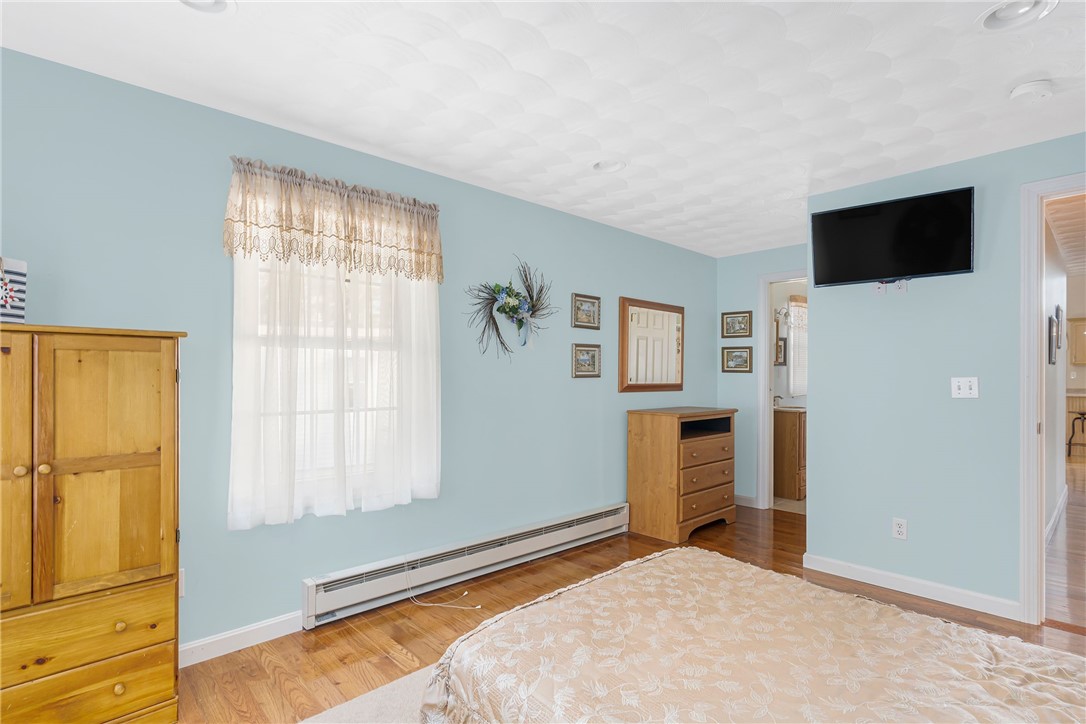 56 Raymonds Point Road Coventry, RI 02816 - Photo 10 of 24