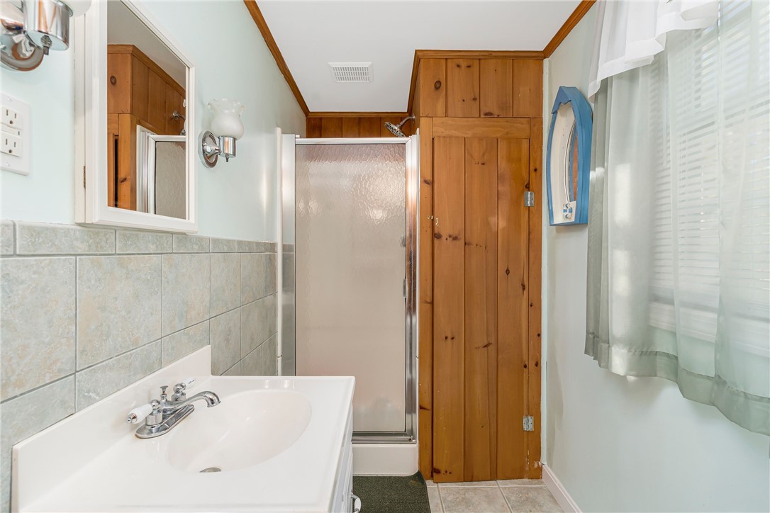 56 Raymonds Point Road Coventry, RI 02816 - Photo 16 of 24