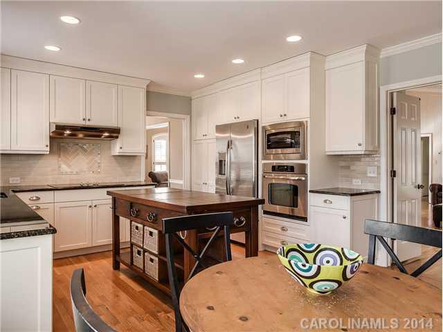 3823 Foxcroft Road Charlotte, NC 28211 - Photo 7 of 16 Gallery Image 7