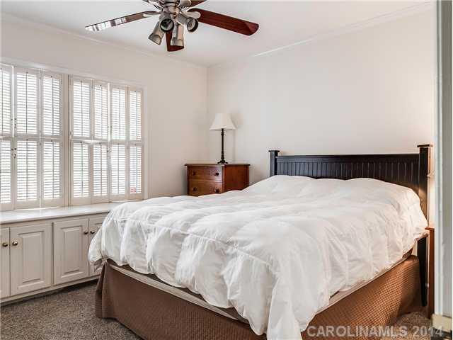 3823 Foxcroft Road Charlotte, NC 28211 - Photo 10 of 16 Gallery Image 10