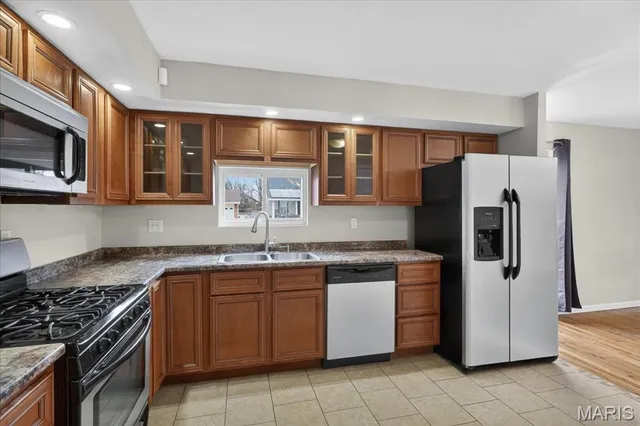 $200,000 | 1 Welwyn Court, Florissant, MO 63033