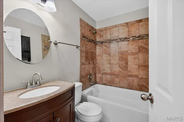 $200,000 | 1 Welwyn Court, Florissant, MO 63033