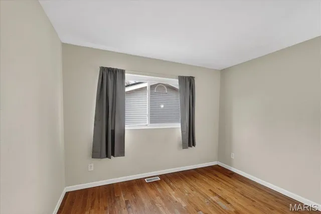 $200,000 | 1 Welwyn Court, Florissant, MO 63033