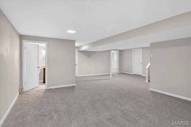 $200,000 | 1 Welwyn Court, Florissant, MO 63033