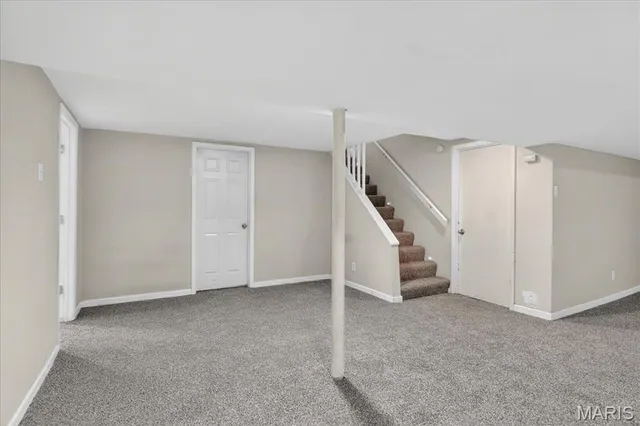 $200,000 | 1 Welwyn Court, Florissant, MO 63033