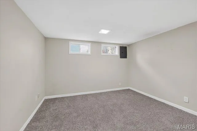 $200,000 | 1 Welwyn Court, Florissant, MO 63033