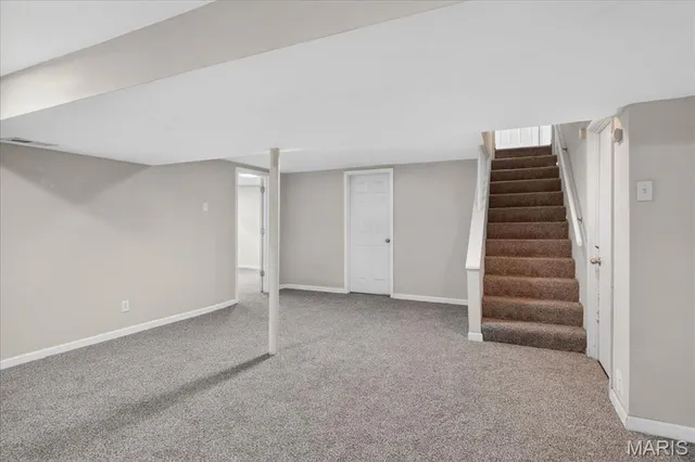 $200,000 | 1 Welwyn Court, Florissant, MO 63033