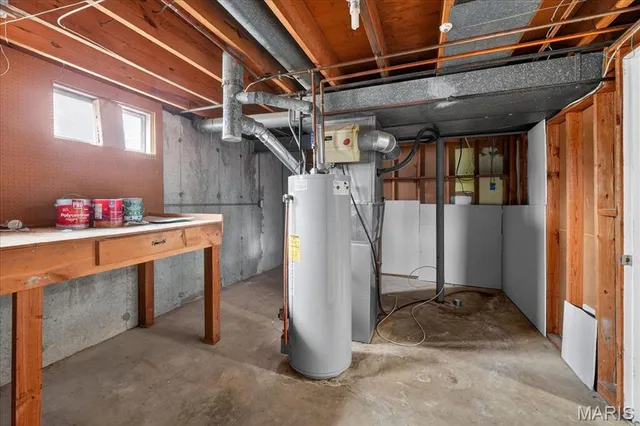 $200,000 | 1 Welwyn Court, Florissant, MO 63033