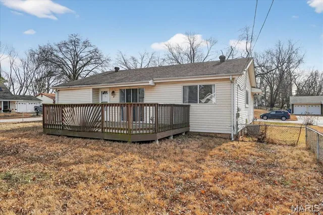 $200,000 | 1 Welwyn Court, Florissant, MO 63033