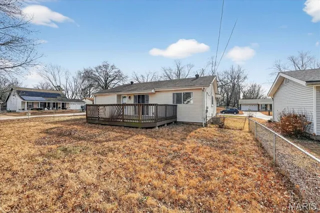 $200,000 | 1 Welwyn Court, Florissant, MO 63033