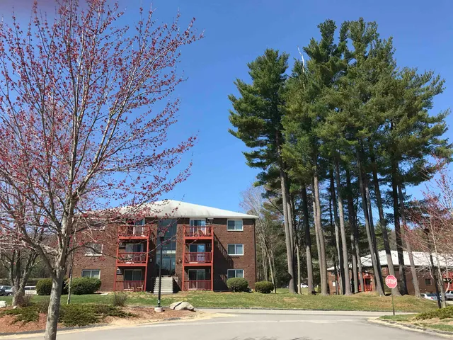 $2,162 | 95 Powers Street, Unit 116, Milford, NH 03055