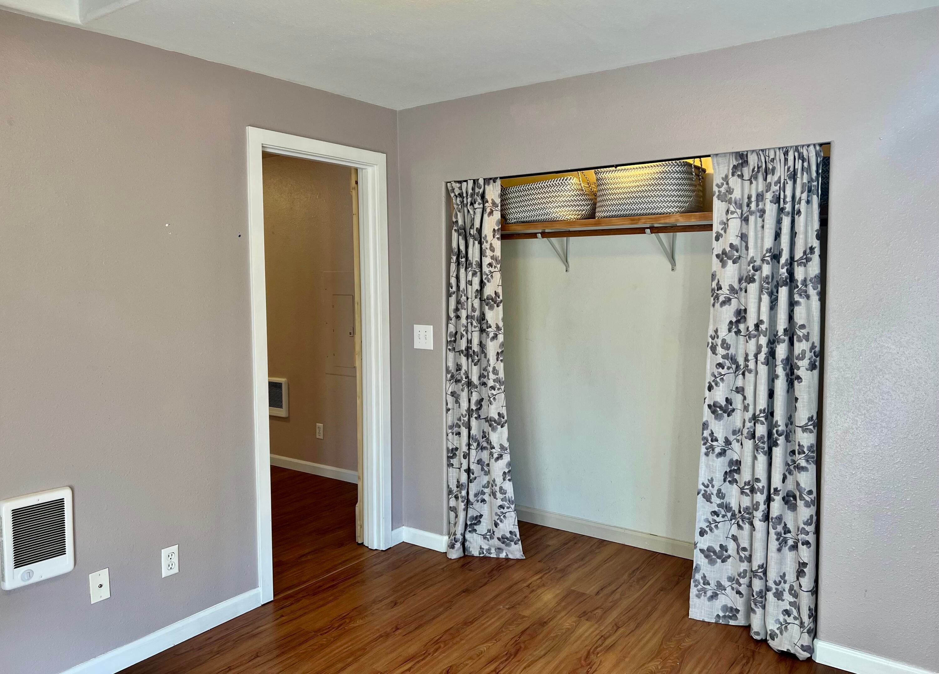 60492 Zuni Road Bend, OR 97702 - Photo 8 of 19 Bedroom access off living room