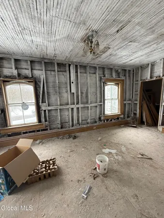 $79,999 | 402 Highway 8, Bridgewater, NY 13318