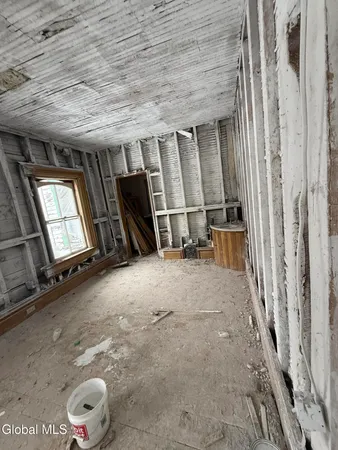 $79,999 | 402 Highway 8, Bridgewater, NY 13318