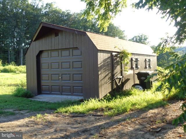 100 Lewis Road Windsor, PA 17366 - Photo 7 of 22
