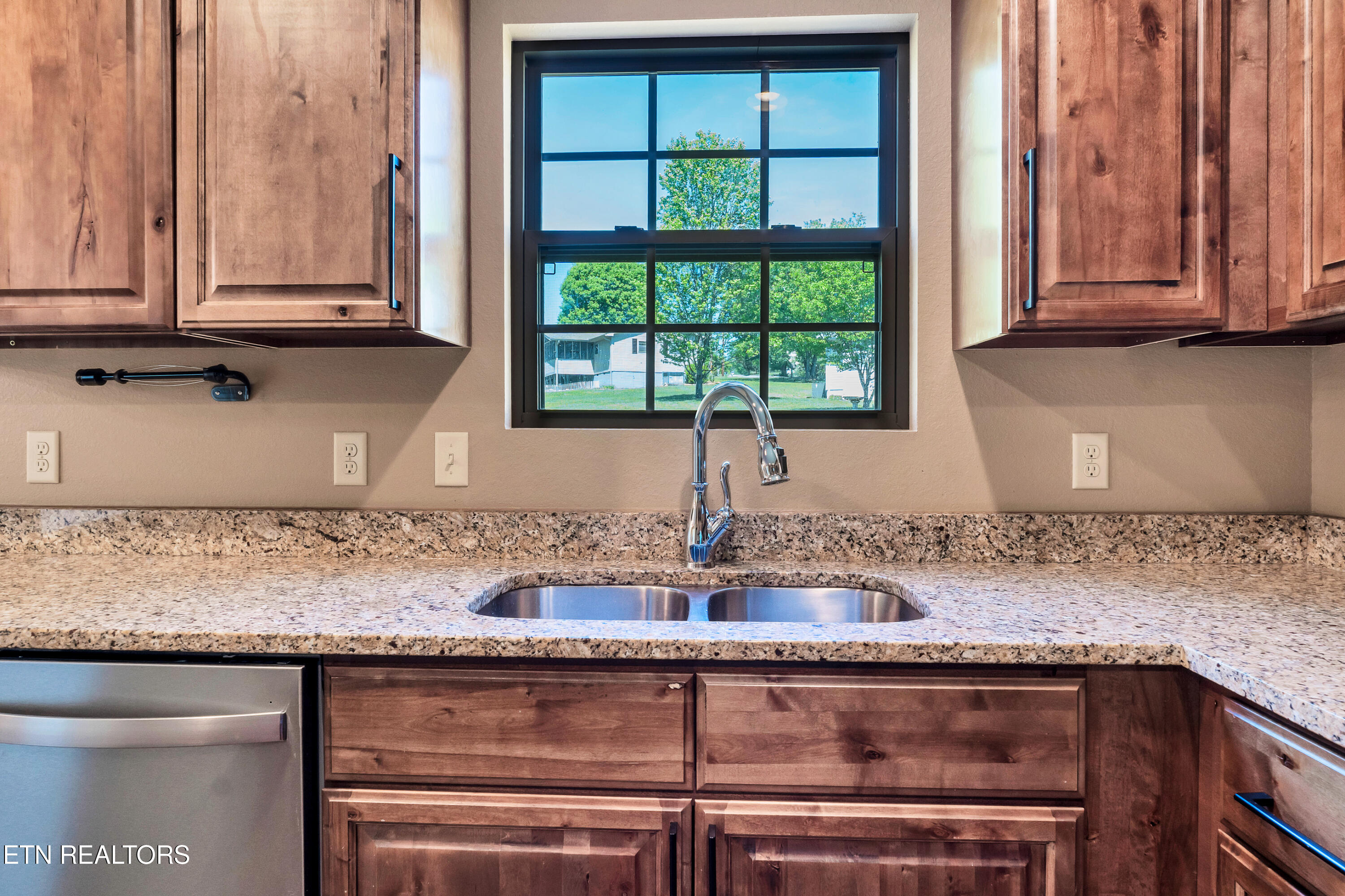 3813 Morganton Road Maryville, TN 37801 - Photo 15 of 32 DSC03283