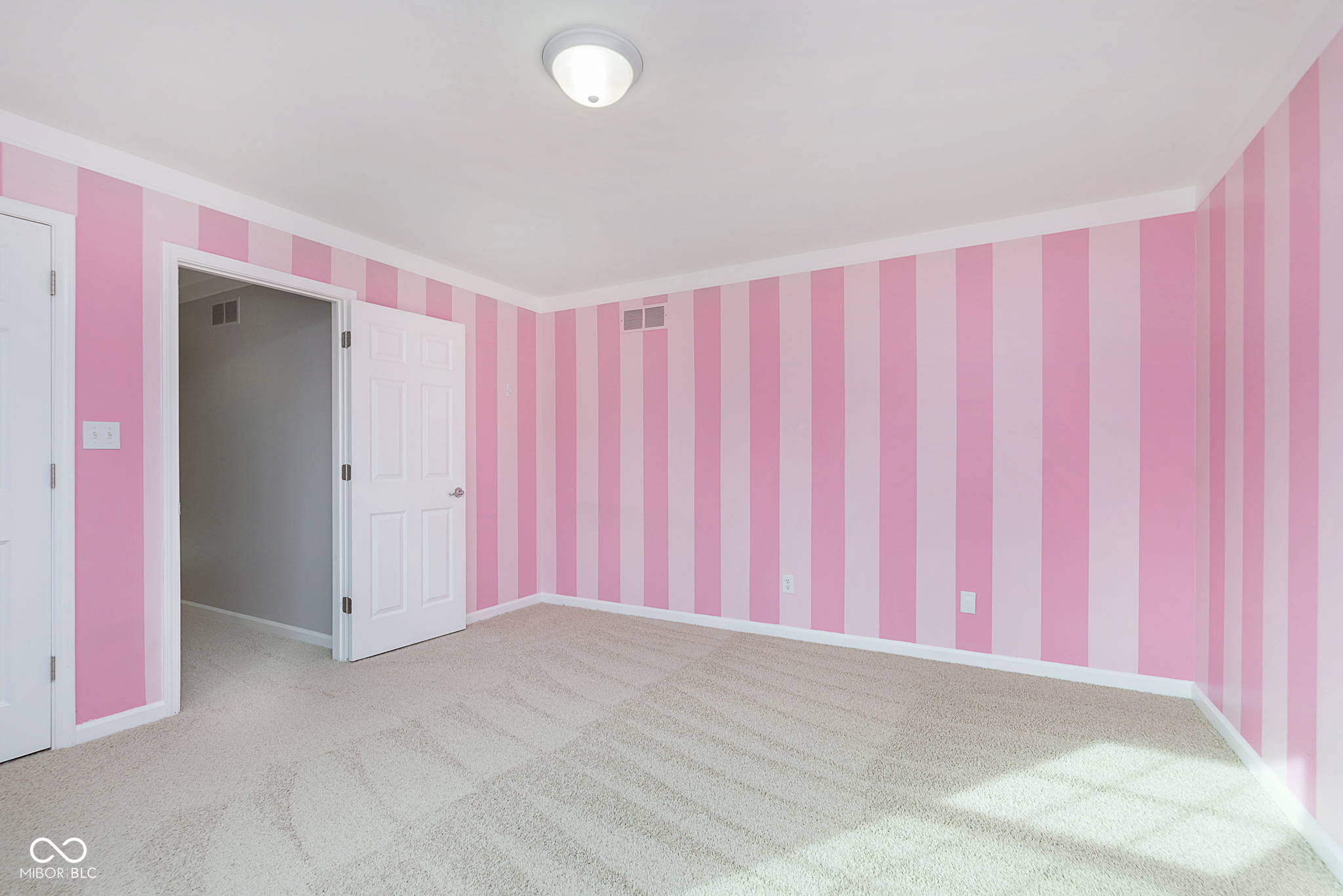 11421 Haverstick Road Carmel, IN 46033 - Photo 30 of 38 Gallery Image 30