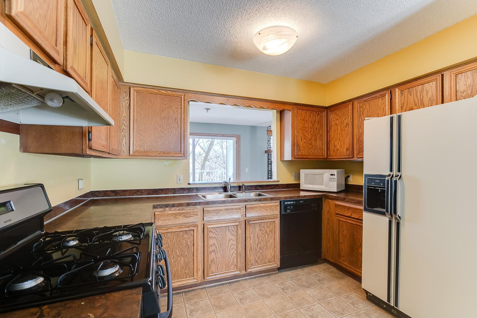 8859 Basswood Road Eden Prairie, MN 55344 - Photo 3 of 22 Gallery Image 3
