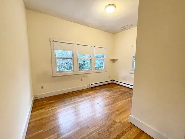 $6,000 | 72 Calumet Street, Unit 2, Boston, MA 02120