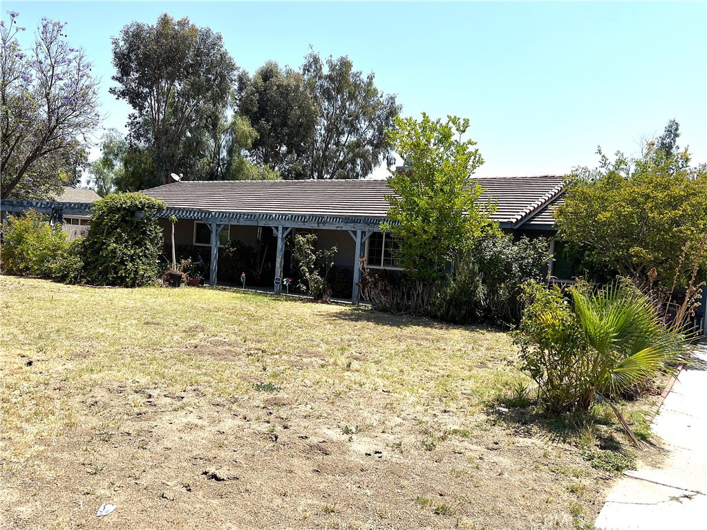 1061 North Perris Boulevard Perris, CA 92571 - Photo 2 of 35