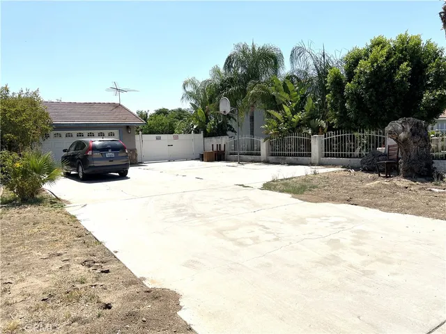 a view of a house with a outdoor space