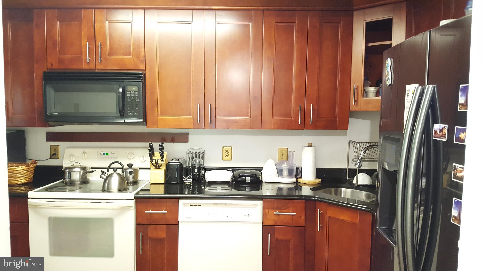 10699 Spring Oak Court Burke, VA 22015 - Photo 9 of 23