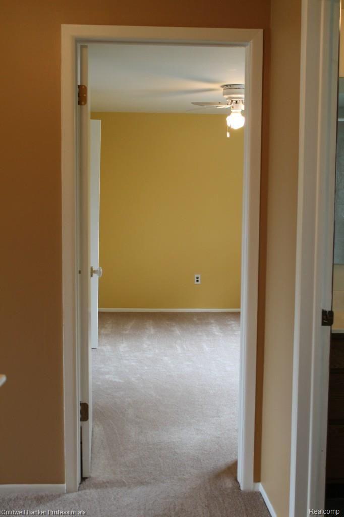 43677 Applewood Road Canton, MI 48188 - Photo 23 of 48 IMG_1982.jpg