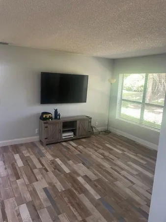 $299,900 | 2516 Northwest 49th Terrace, Unit 728, Coconut Creek, FL 33063