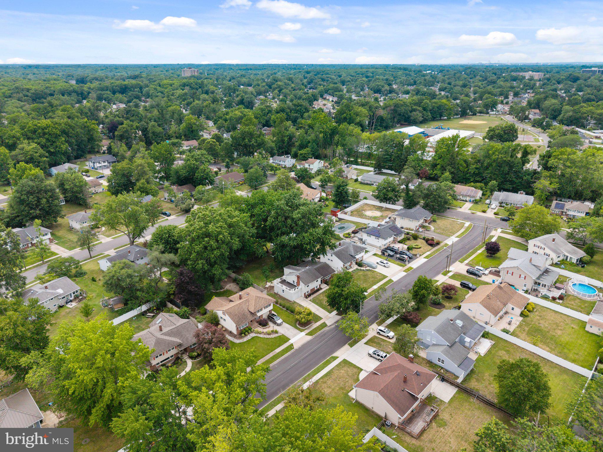 406 Yorkshire Road Cherry Hill, NJ 08034 - Photo 38 of 46 Lush suburban landscape from above.