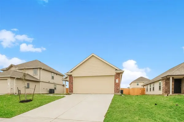 a view of house and outdoor space