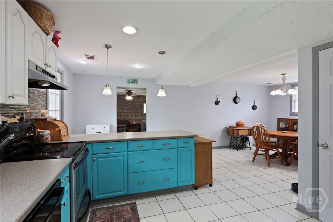 1025 Mohawk Street Savannah, GA 31419 - Photo 12 of 37