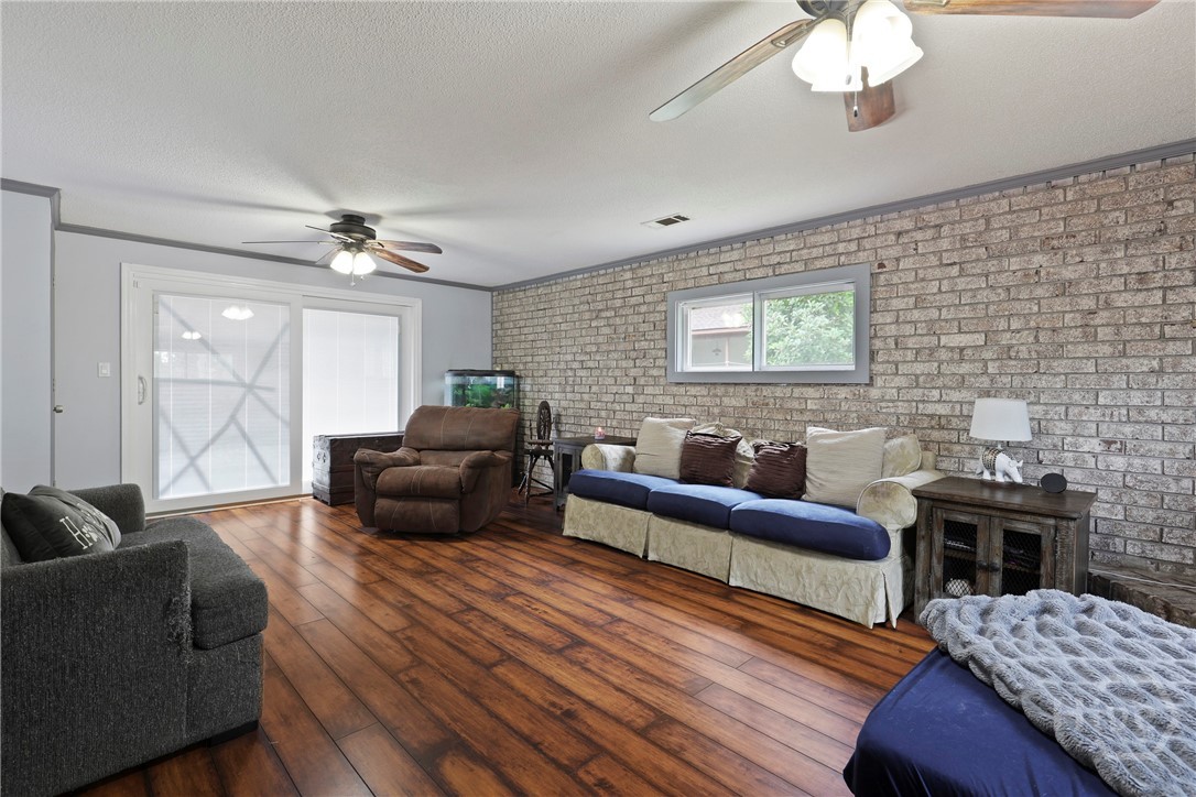 1025 Mohawk Street Savannah, GA 31419 - Photo 19 of 37