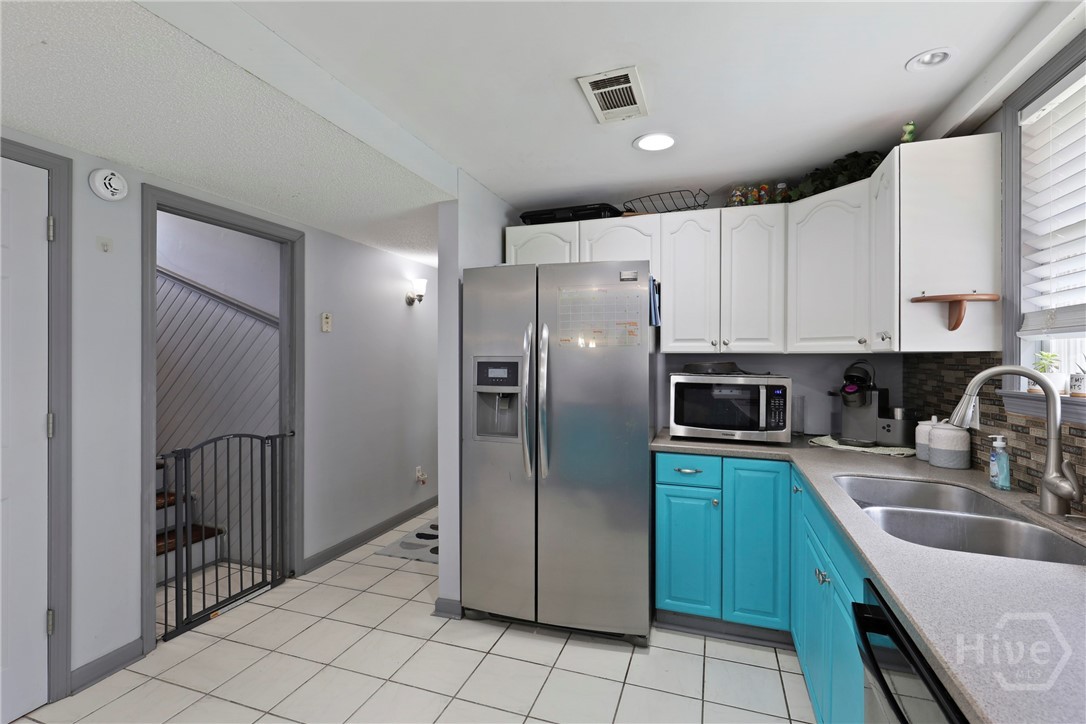 1025 Mohawk Street Savannah, GA 31419 - Photo 10 of 37