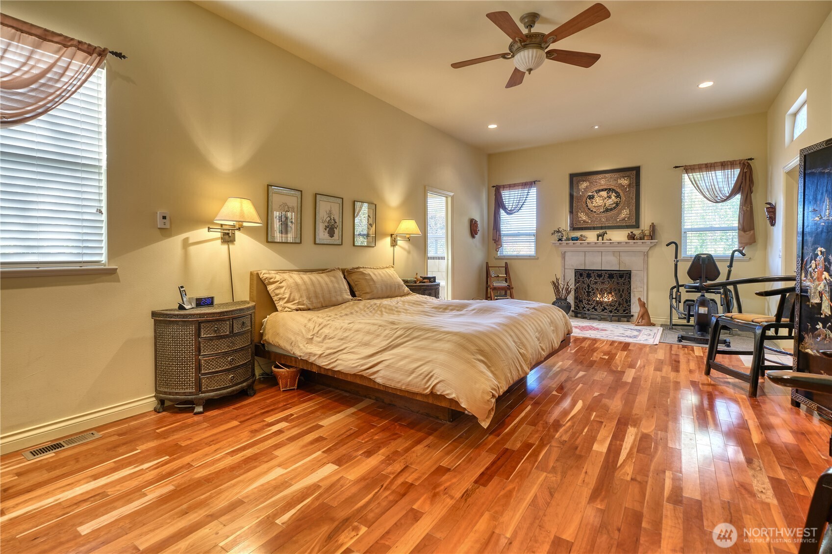 1561 Ocean View Lane Point Roberts, WA 98281 - Photo 16 of 38 Gallery Image 16