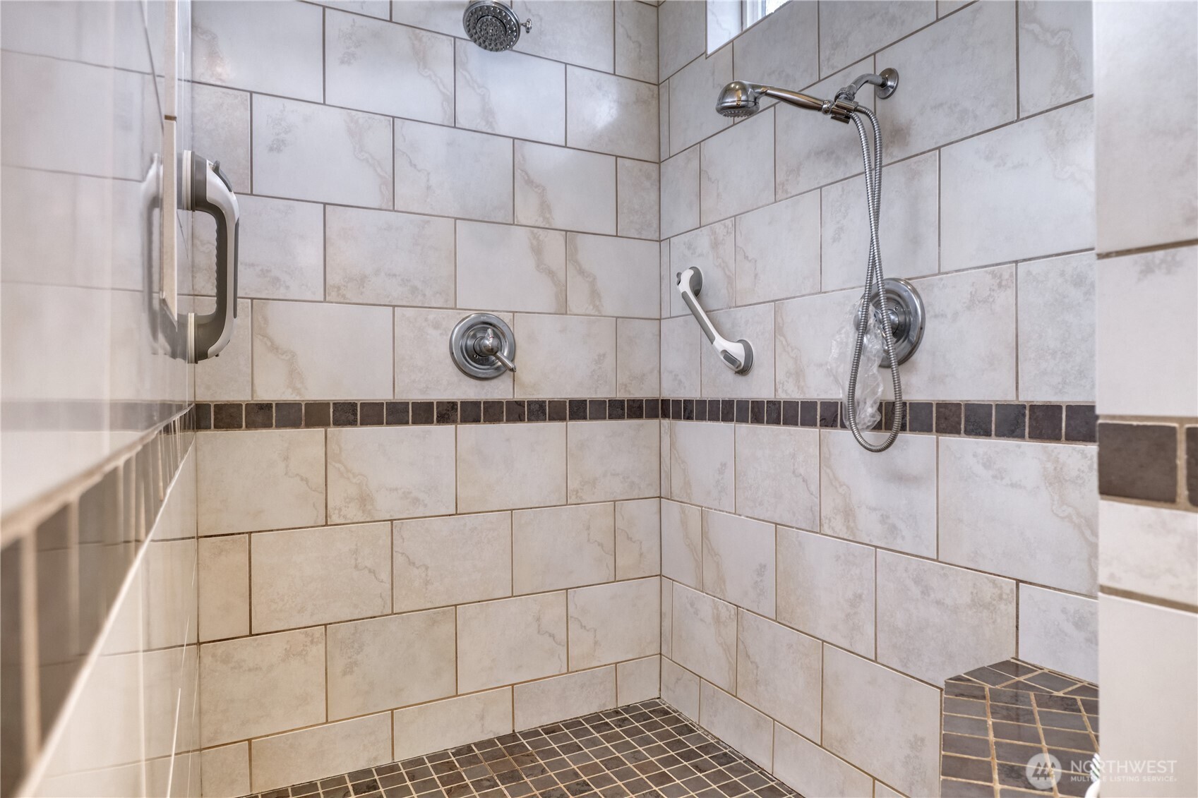 1561 Ocean View Lane Point Roberts, WA 98281 - Photo 19 of 38 Gallery Image 19