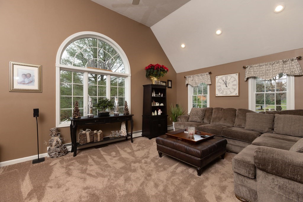 10 Rivers Edge Drive Rowley, MA 01969 - Photo 3 of 39 Gallery Image 3