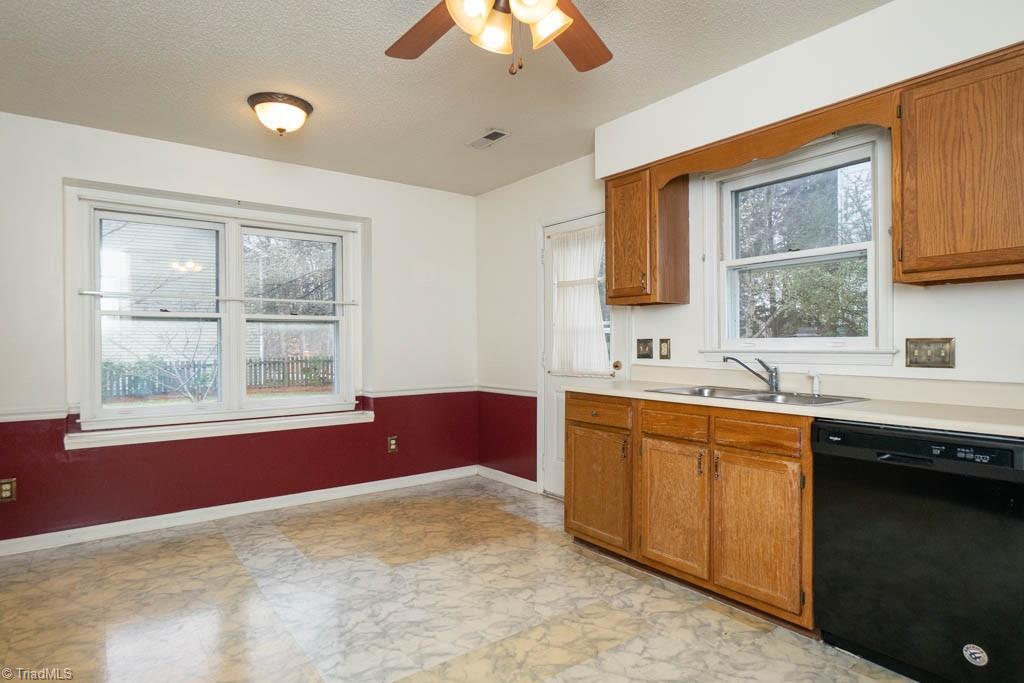 5701 Running Ridge Road Greensboro, NC 27407 - Photo 11 of 33 Gallery Image 11