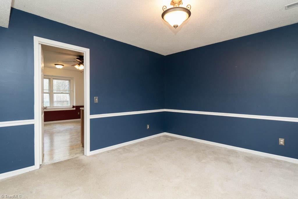5701 Running Ridge Road Greensboro, NC 27407 - Photo 9 of 33 Gallery Image 9