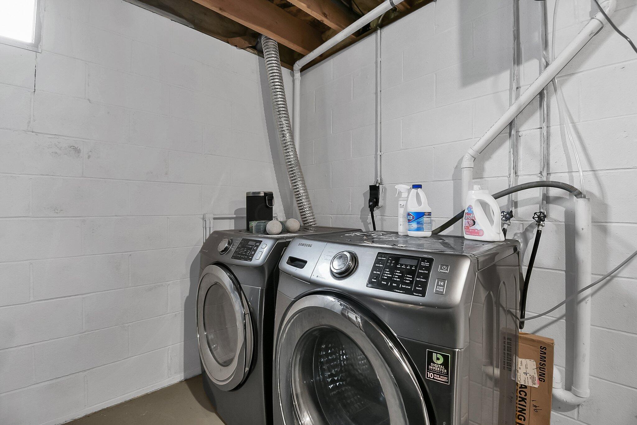 2829 Raphael Drive Columbus, OH 43232 - Photo 27 of 34 Laundry