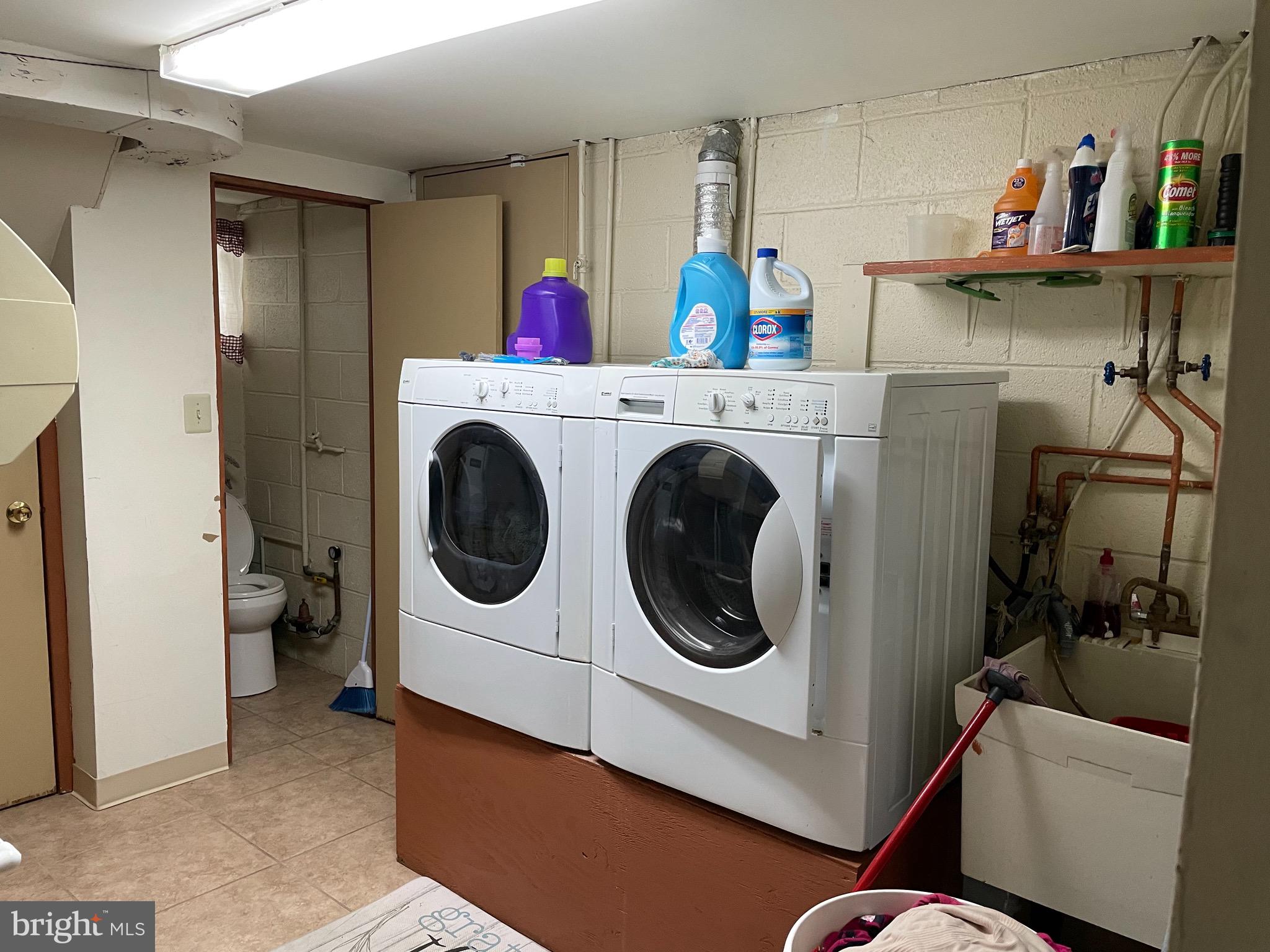 12610 Medford Road Philadelphia, PA 19154 - Photo 18 of 20 Laundry Room