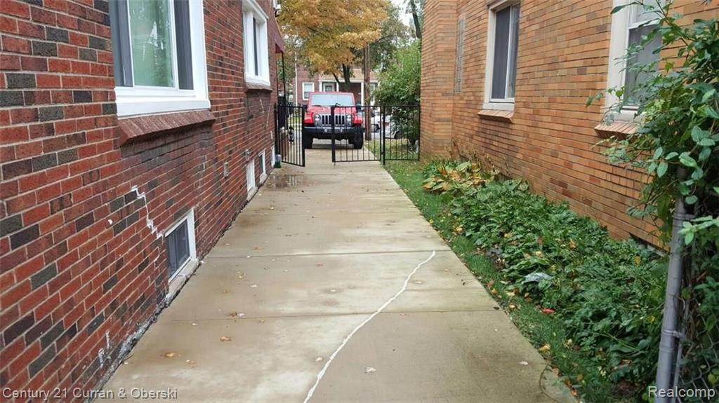 7321 Miller Road Dearborn, MI 48126 - Photo 13 of 15