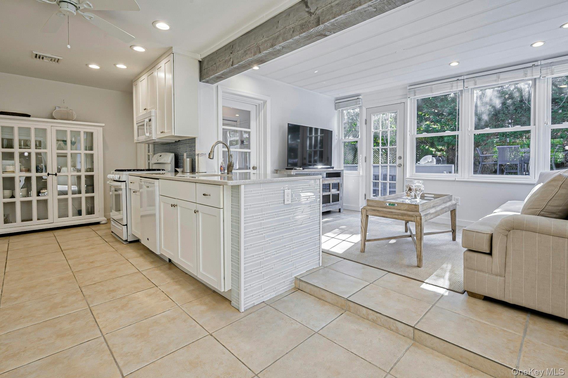 39 Sloop Walk Ocean Beach, NY 11770 - Photo 21 of 46