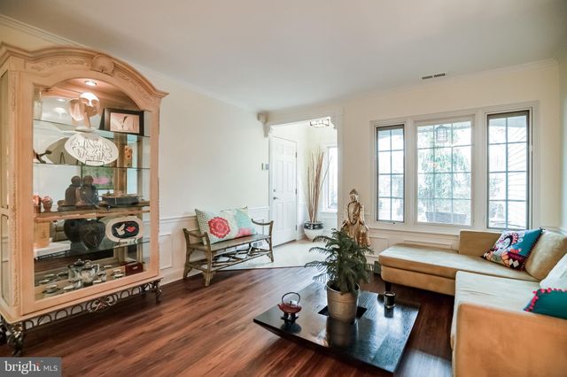 $425,000 | 33 Birch Court, Newtown, PA 18940