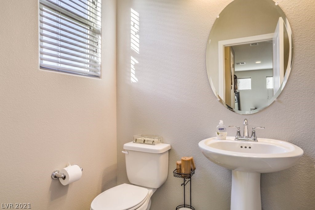 992 East Sunset Road Henderson, NV 89011 - Photo 18 of 43 Gallery Image 18