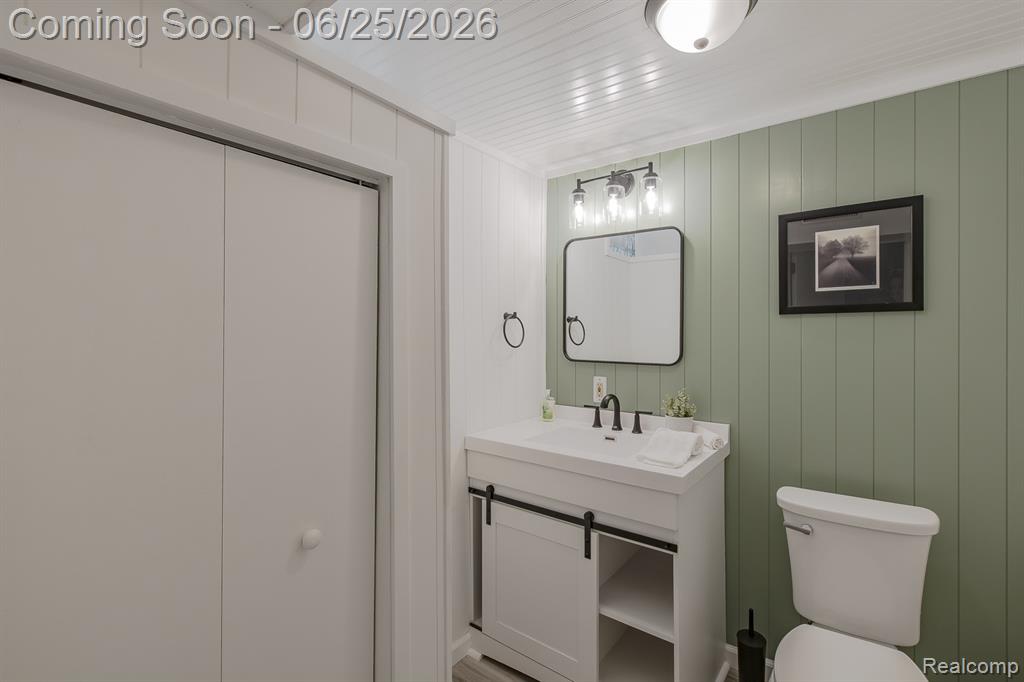1665 Rosedale Street West Bloomfield, MI 48324 - Photo 21 of 40