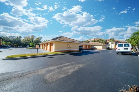 a view of a tennis court