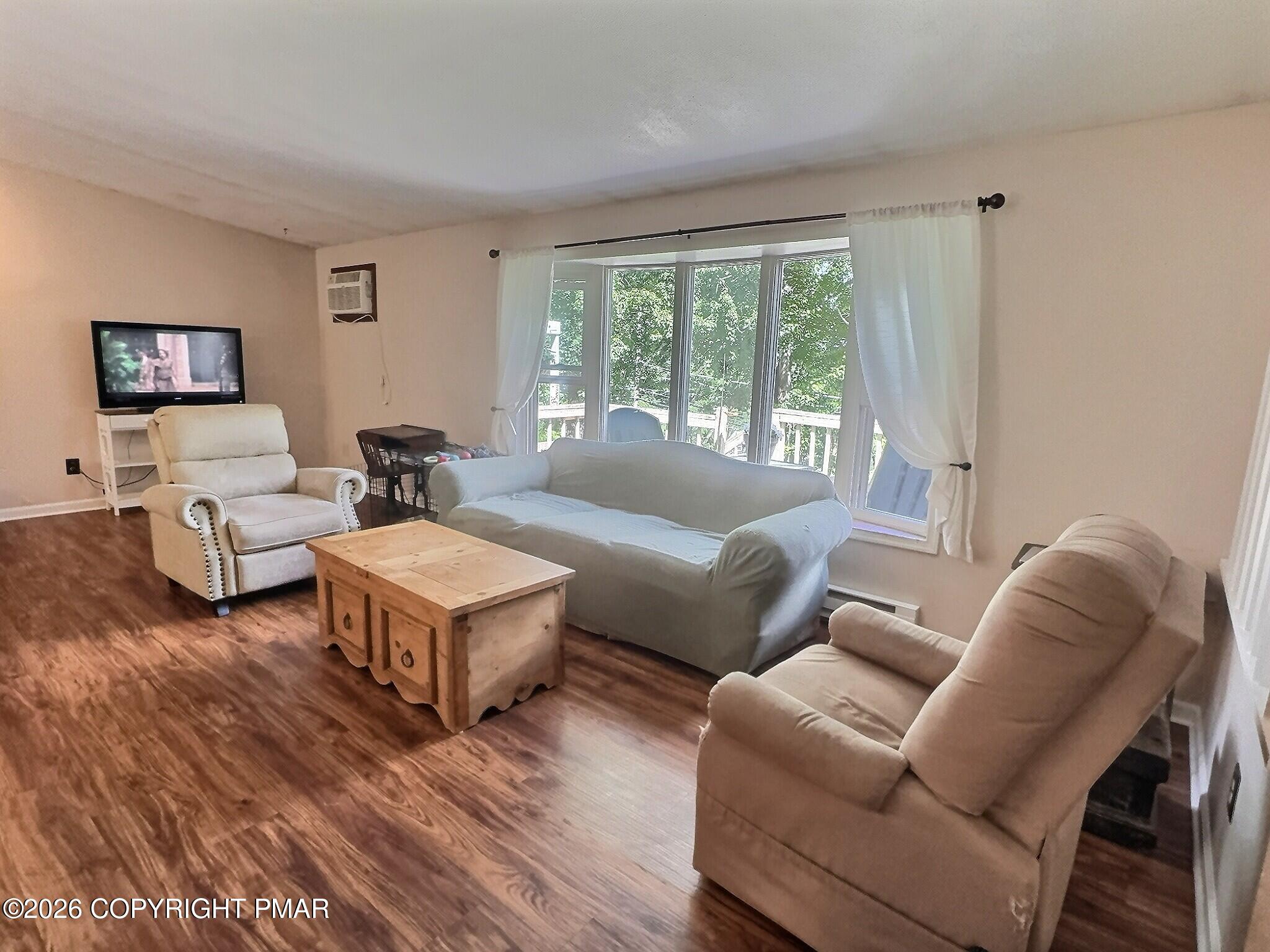 3207 Pine Ridge Drive East Bushkill, PA 18324 - Photo 7 of 14 zrlp7y2odfh