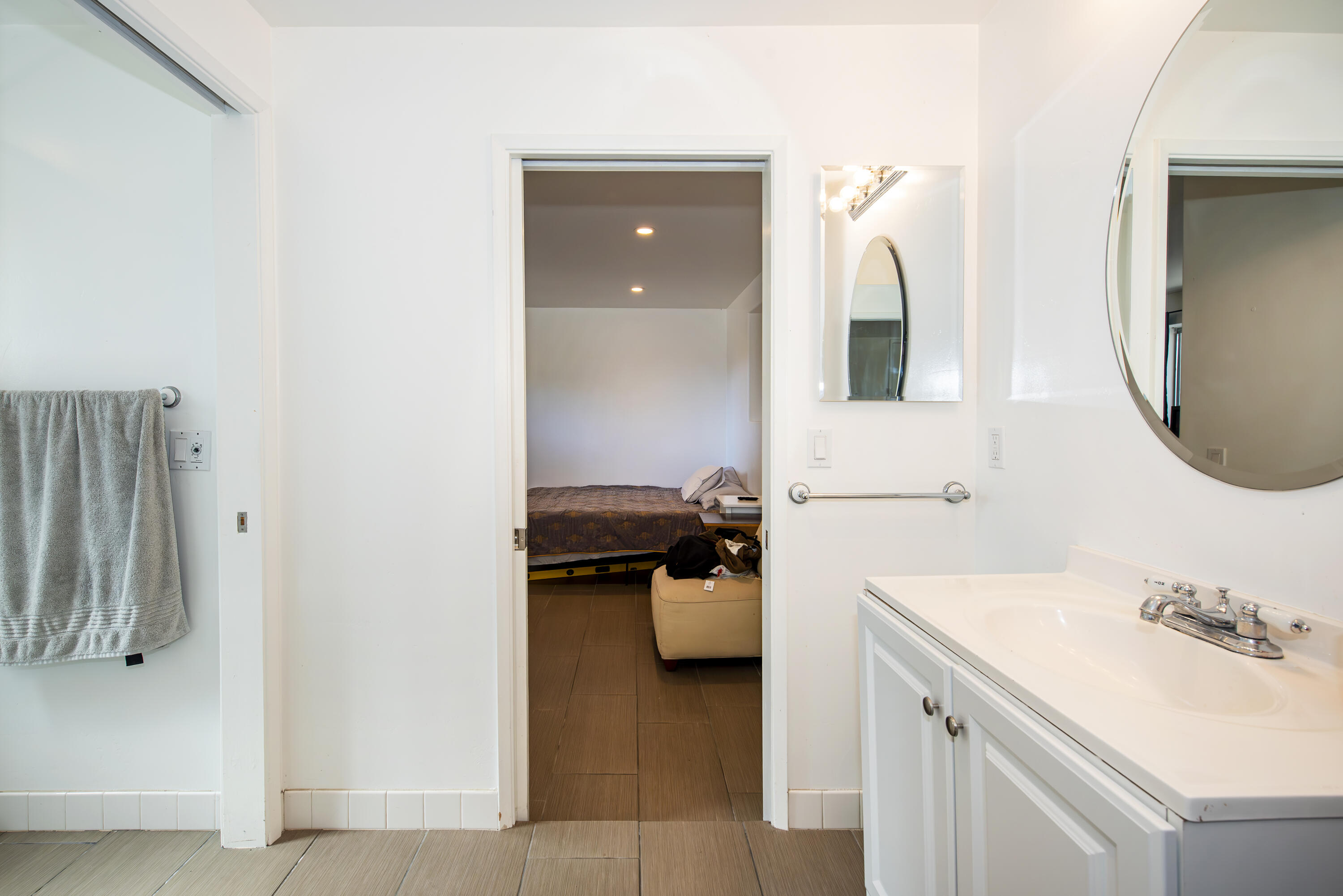 3117 Foothill Road Santa Barbara, CA 93105 - Photo 13 of 16 Bathroom 2 - Lower Level