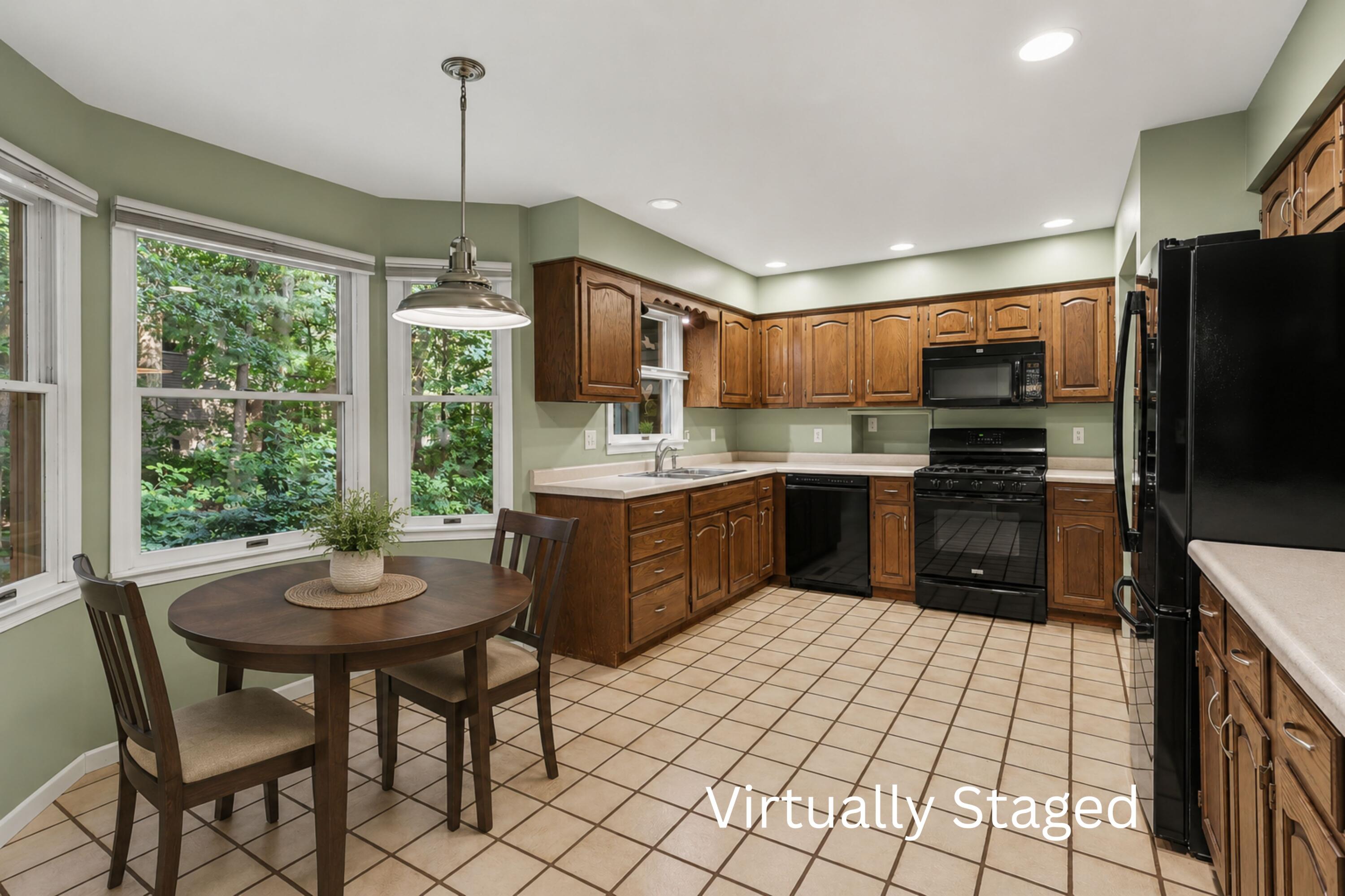18796 North Fruitport Road Spring Lake, MI 49456 - Photo 7 of 39 Virtually Staged - Eat-in